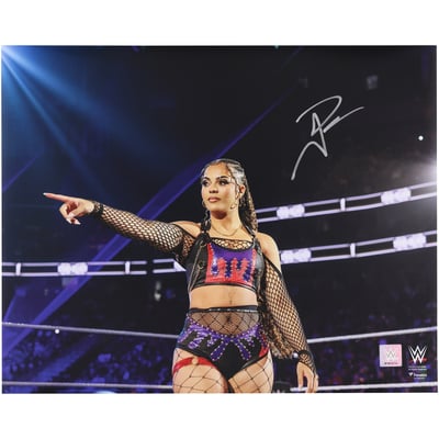 Jaida Parker WWE Autographed Fanatics Authentic 16" x 20" In Ring Pointing Photograph