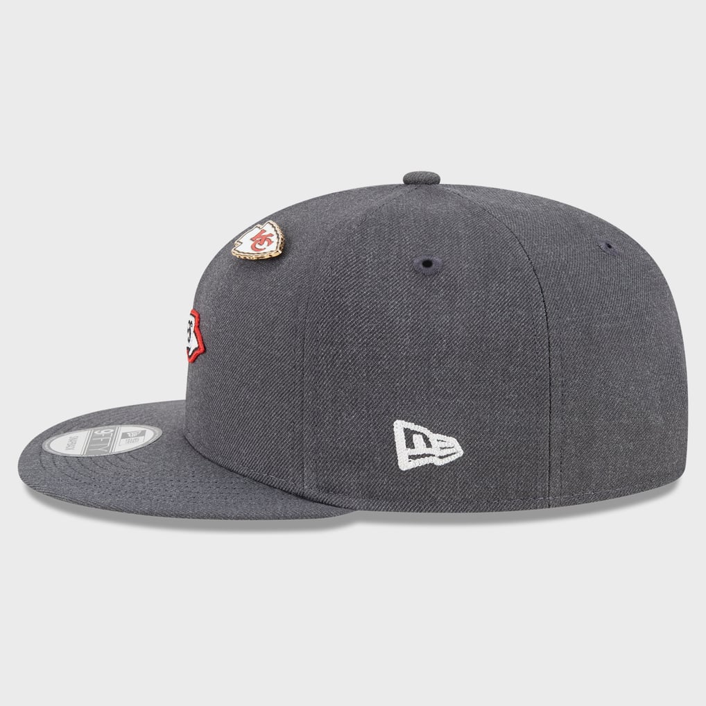 Men's New Era Charcoal Kansas City Chiefs Pennant Pin 9FIFTY Snapback Hat