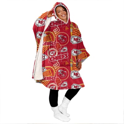 Kansas City Chiefs Pegasus Mashup 50" x 70" Bloncho Sherpa Fan Cape