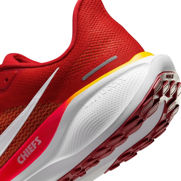 Unisex Nike Red Kansas City Chiefs Zoom Pegasus 41 Running Shoes display picture 1