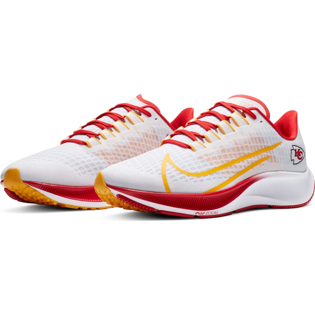 Kansas City Chiefs Gradient Midsole White Sneakers White and Red Athletic Shoes Kansas City Chiefs Gradient Midsole White Sneakers FOCO main image 3
