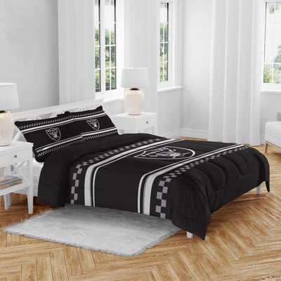 Las Vegas Raiders Pegasus Checkered Dash Three-Piece Full/Queen Bed in a Bag Set