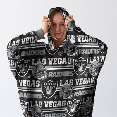 Las Vegas Raiders Pegasus Wave Ultra Soft Fan Cape