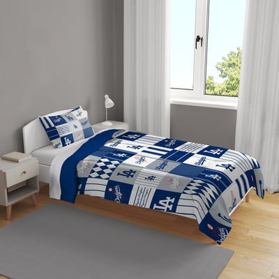 Los Angeles Dodgers Pegasus Patchwork Plaid Two-Piece Twin/Twin XL Bed in a Bag Set