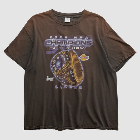 Los Angeles Lakers Delta 2002 T-shirt - Brown - XL by Fanatics Real Vintage