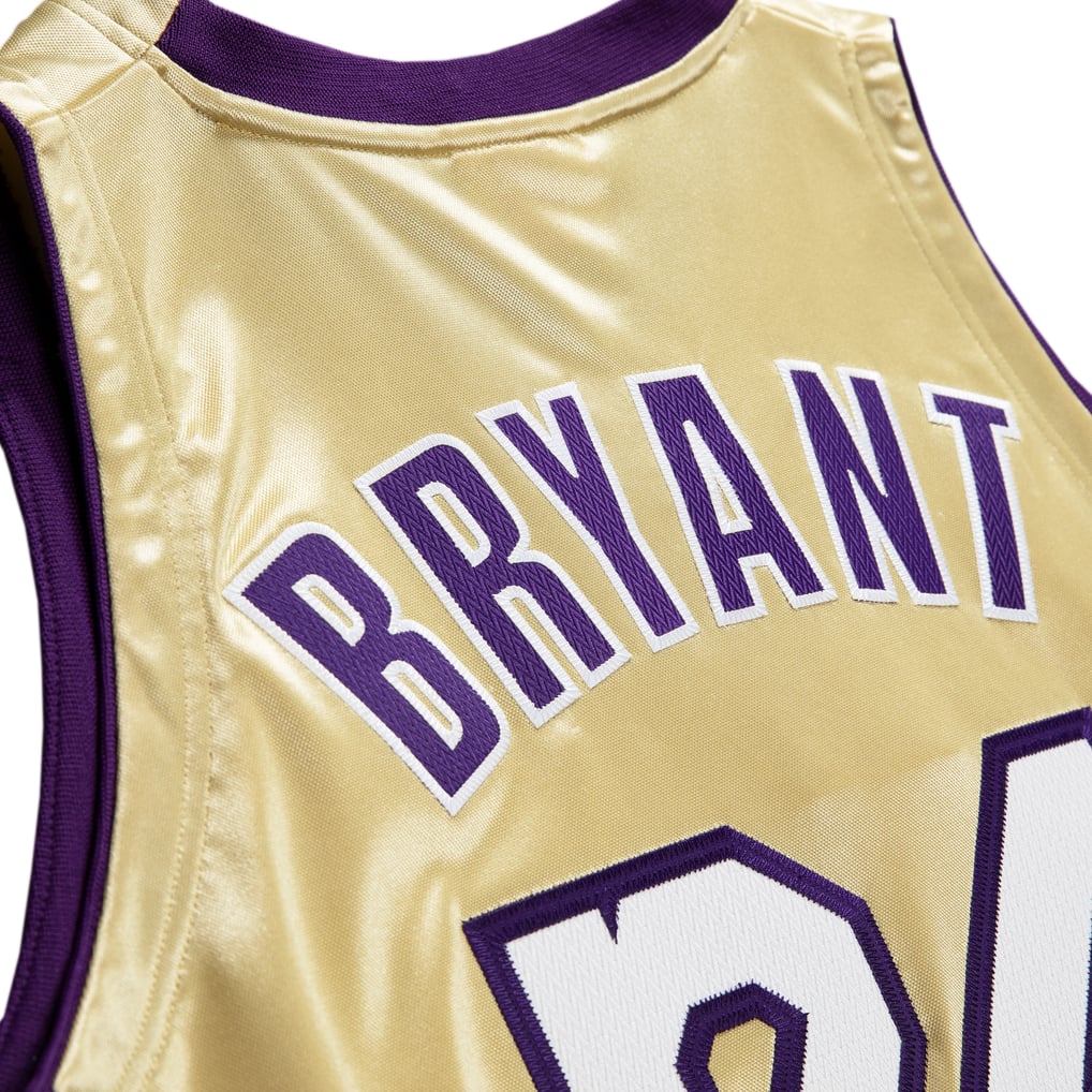 angeles lakers hall kobe hall of fame shirt