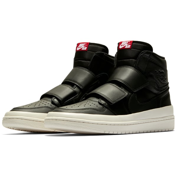 mens-nike-black-air-jordan-1-  display picture 1
