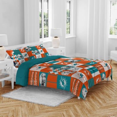 Miami Dolphins Pegasus Patchwork Plaid Three-Piece Full/Queen Bed in a Bag Set