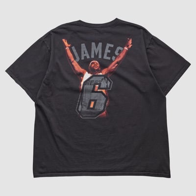 LeBron James Majestic 2010s T-shirt - Black - M by Fanatics Real Vintage