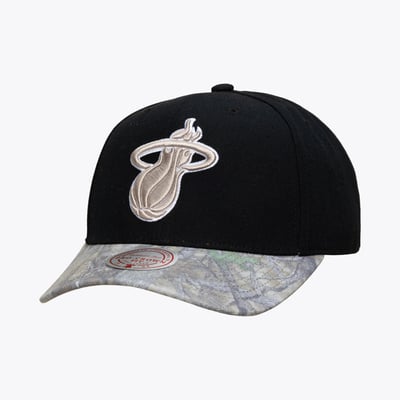  Miami Heat Mitchell & Ness Midnight Timber Pro Crown Snapback Hat - Black/Camo
