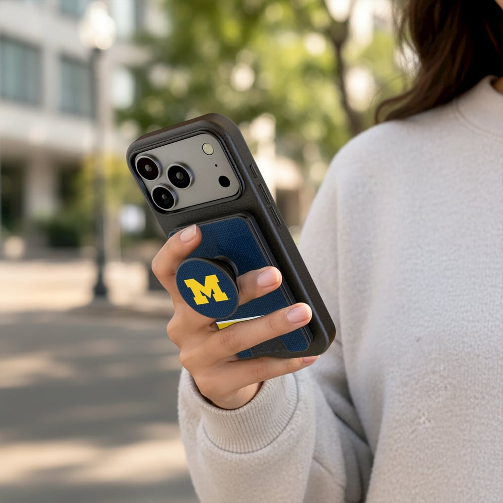 Michigan Wolverines Keyscaper Personalized Endzone Solid PopSockets Magnetic Wallet