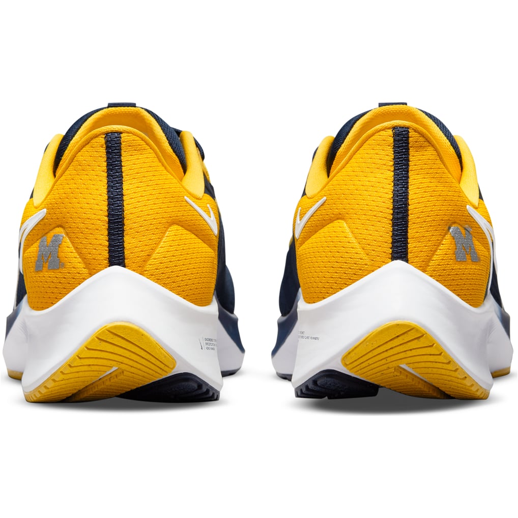 Nike Pegasus 38 Michigan Wolverines Running Shoes Mens 7.5 Michigan Wolverines Nike Unisex Zoom Pegasus 38 Running Shoe  main image 2