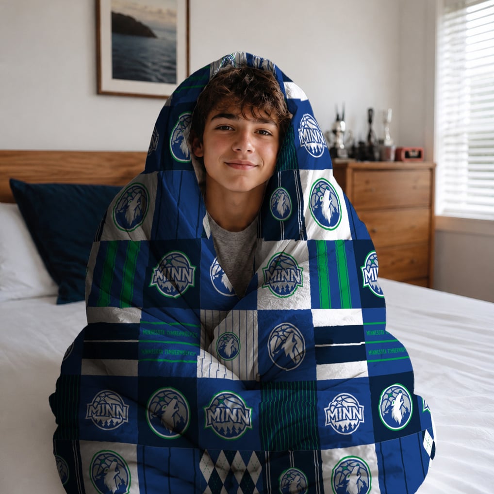 Minnesota Timberwolves Pegasus Patchwork Plaid Three-Piece Full/Queen Bed in a Bag Set