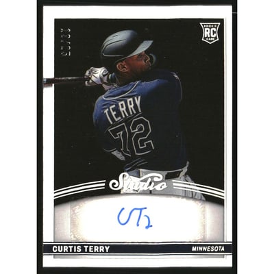 2022 Panini Chronicles Studio Black Signatures Holo Silver #49 Curtis Terry/25