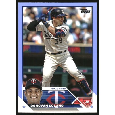 2023 Topps Update Father's Day Blue #US106 Donovan Solano