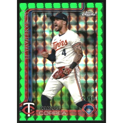 2025 Topps Chrome Green Geometric Refractors #204 Carlos Correa