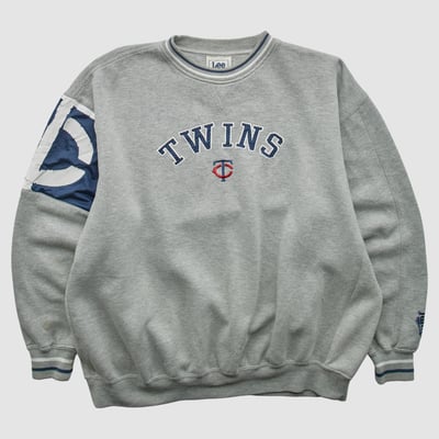 Minnesota Twins Lee Apparel 2000s Pullover Sweatshirt - Heather Gray - 2XL by Fanatics Real Vintage