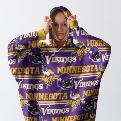 Minnesota Vikings Pegasus Wave Ultra Soft Fan Cape