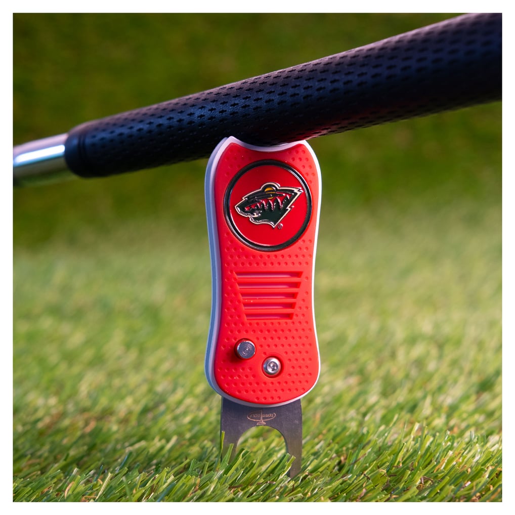 Minnesota Wild Switchblade Divot Tool With Magnetic Ball Marker