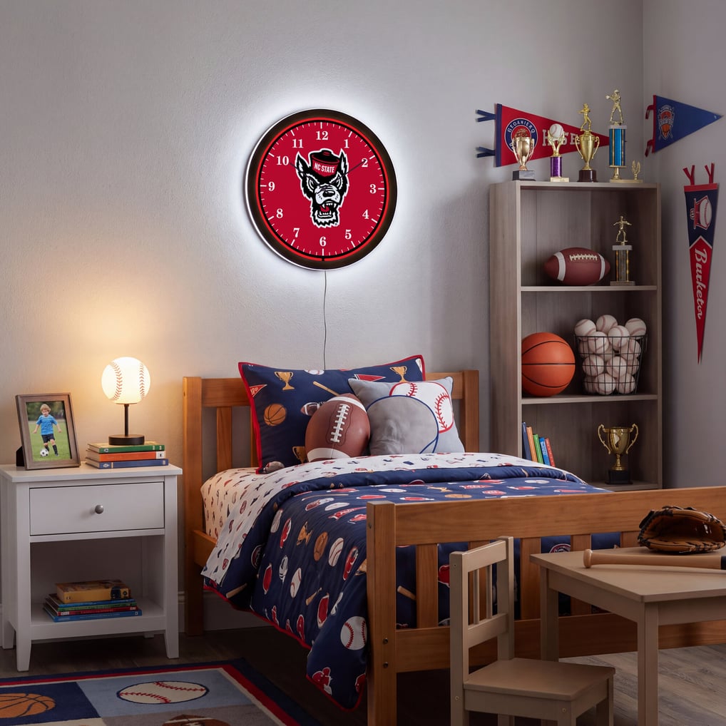 NC State Wolfpack 18" Lighted Round LED Wall Clock
