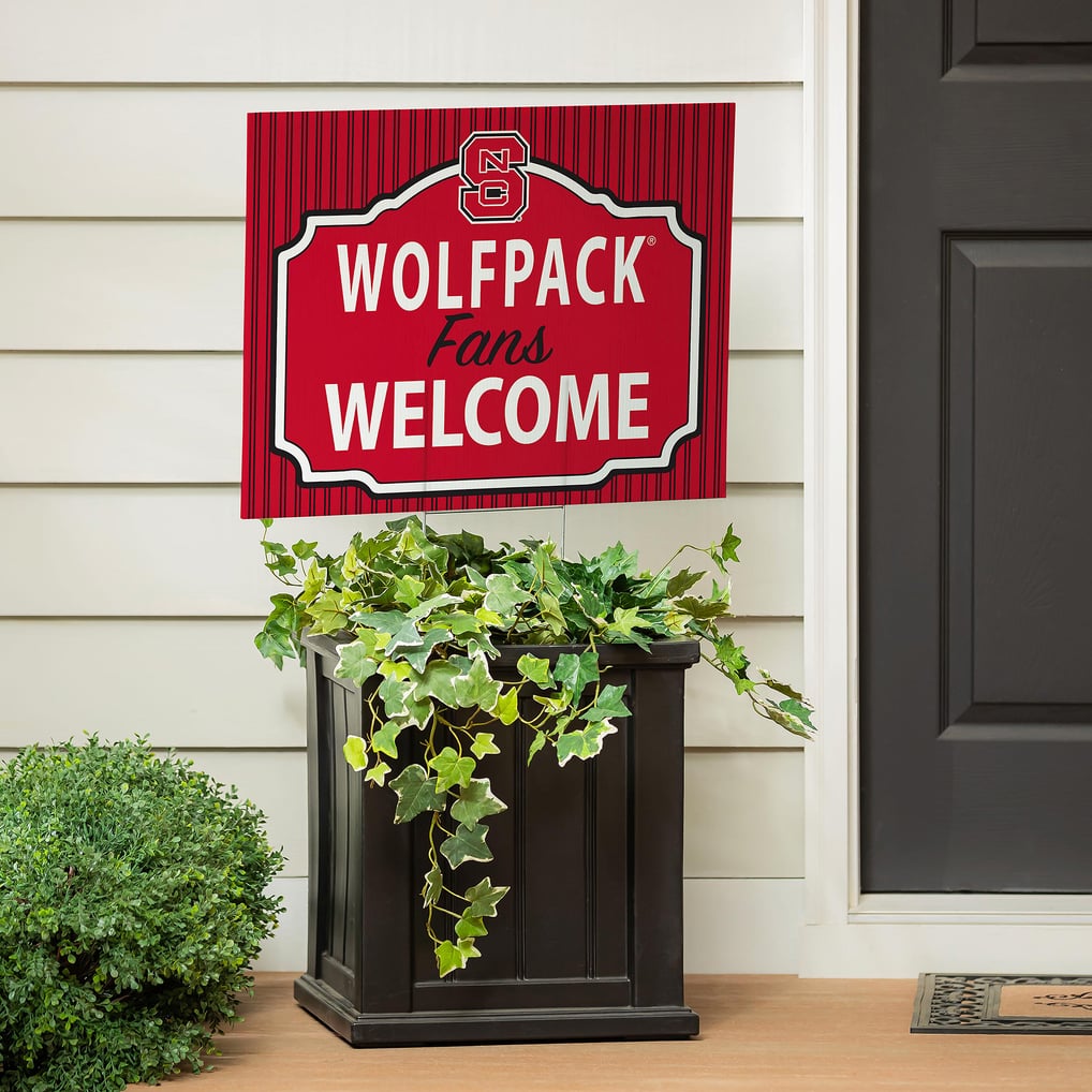 NC State Wolfpack 18" x 24" Fans Welcome Outdoor Yard Sign
