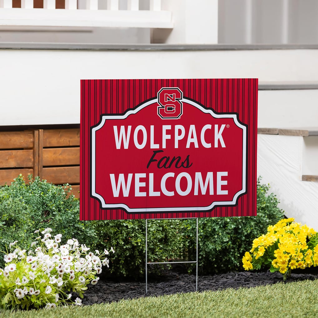 NC State Wolfpack 18" x 24" Fans Welcome Outdoor Yard Sign