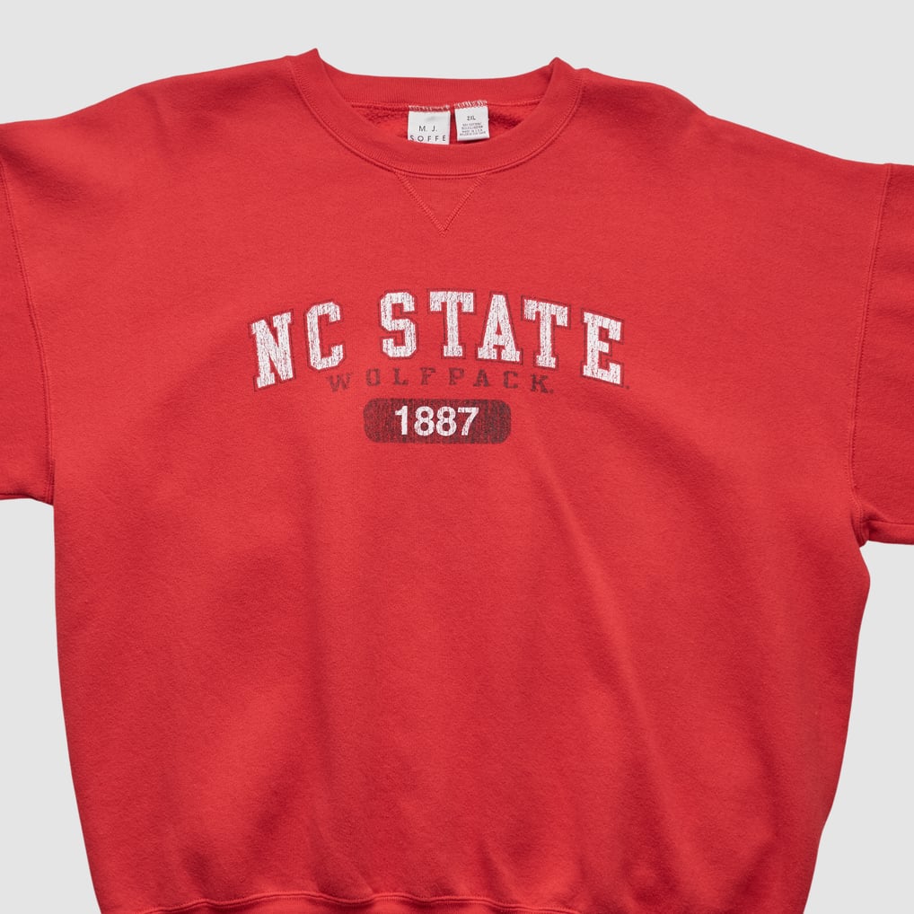 NC State Wolfpack Soffe 2000s Pullover Sweatshirt - Red - XL by Fanatics Real Vintage