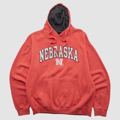 Nebraska Huskers Old Varsity Brand 2010s Hooded Pullover Sweatshirt - Red - M by Fanatics Real Vintage