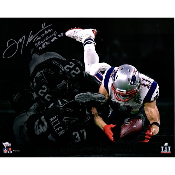 JULIAN EDELMAN SIGNED AUTOGRAPH 8X10 PHOTO NEW ENGLAND PATRIOTS JULIAN EDELMAN SIGNED AUTOGRAPH 8X10 PHOTO NEW ENGLAND PATRIOTS