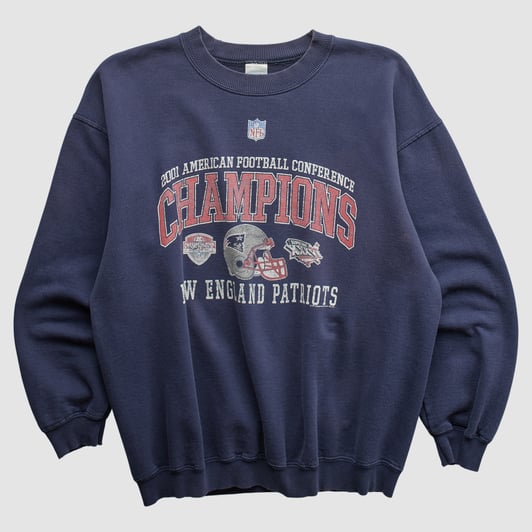 New England Patriots 2001 Pullover Sweatshirt - Navy - M by Fanatics Real Vintage