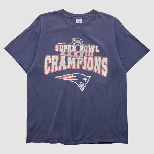 New England Patriots Delta 2004 T-shirt - Navy - M by Fanatics Real Vintage