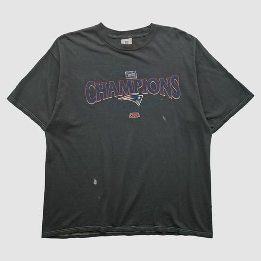 New England Patriots NFL 2004 T-shirt - Black - 2XL by Fanatics Real Vintage