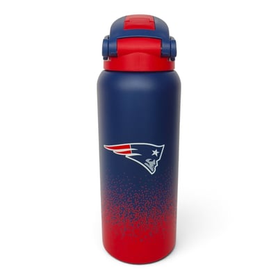 New England Patriots Pegasus 32oz. Gradient Stainless Steel ProFlow Water Bottle