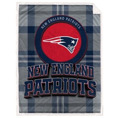 New England Patriots Pegasus 60" x 80" Statement Plaid Ultra Cozy Sherpa Blanket