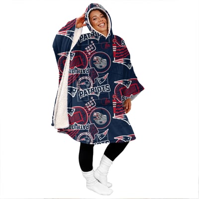New England Patriots Pegasus Mashup 50" x 70" Bloncho Sherpa Fan Cape