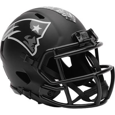 New England Patriots Riddell 2026 Salute to Service Speed Mini Helmet