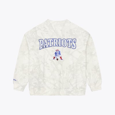  New England Patriots Mitchell & Ness Women's Ghosted Fleece Mockneck Crew Mock Neck Pullover - White