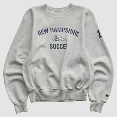New Hampshire Wildcats Champion 2000s Pullover Sweatshirt - Heather Gray - XS by Fanatics Real Vintage