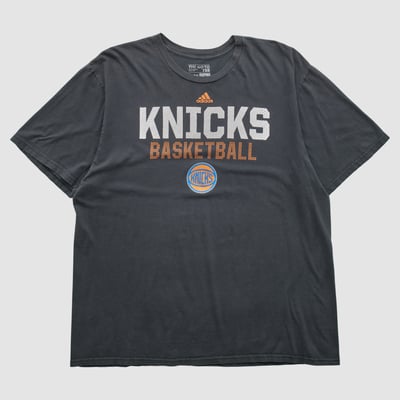 New York Knicks Adidas 2010s T-shirt - Black - 2XL by Fanatics Real Vintage