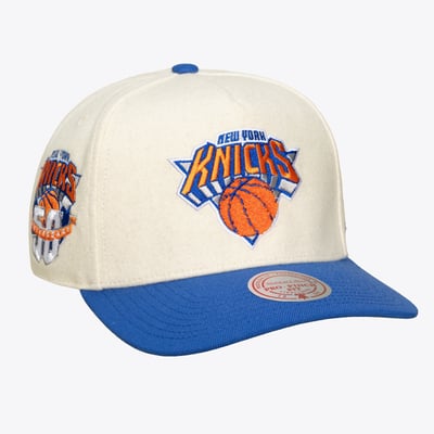 New York Knicks Mitchell & Ness Unisex Cream Team Pro Adjustable Hat - Cream
