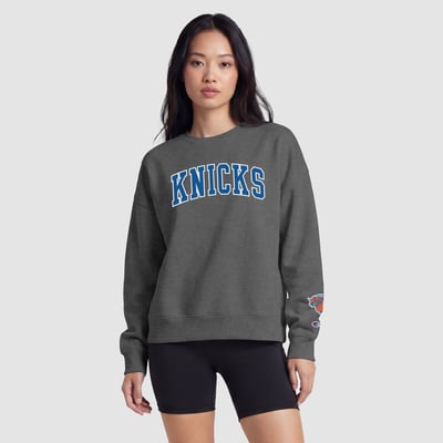  New York Knicks Champion Women's Contrast Crewneck Sweatshirt - Heather Gray