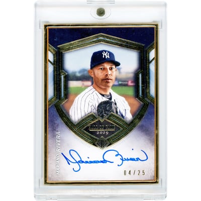 Mariano Rivera New York Yankees Autographed 2020 Topps Transcendent Gold Frame Hall Of Fame #THOF-MR #4/25 Card