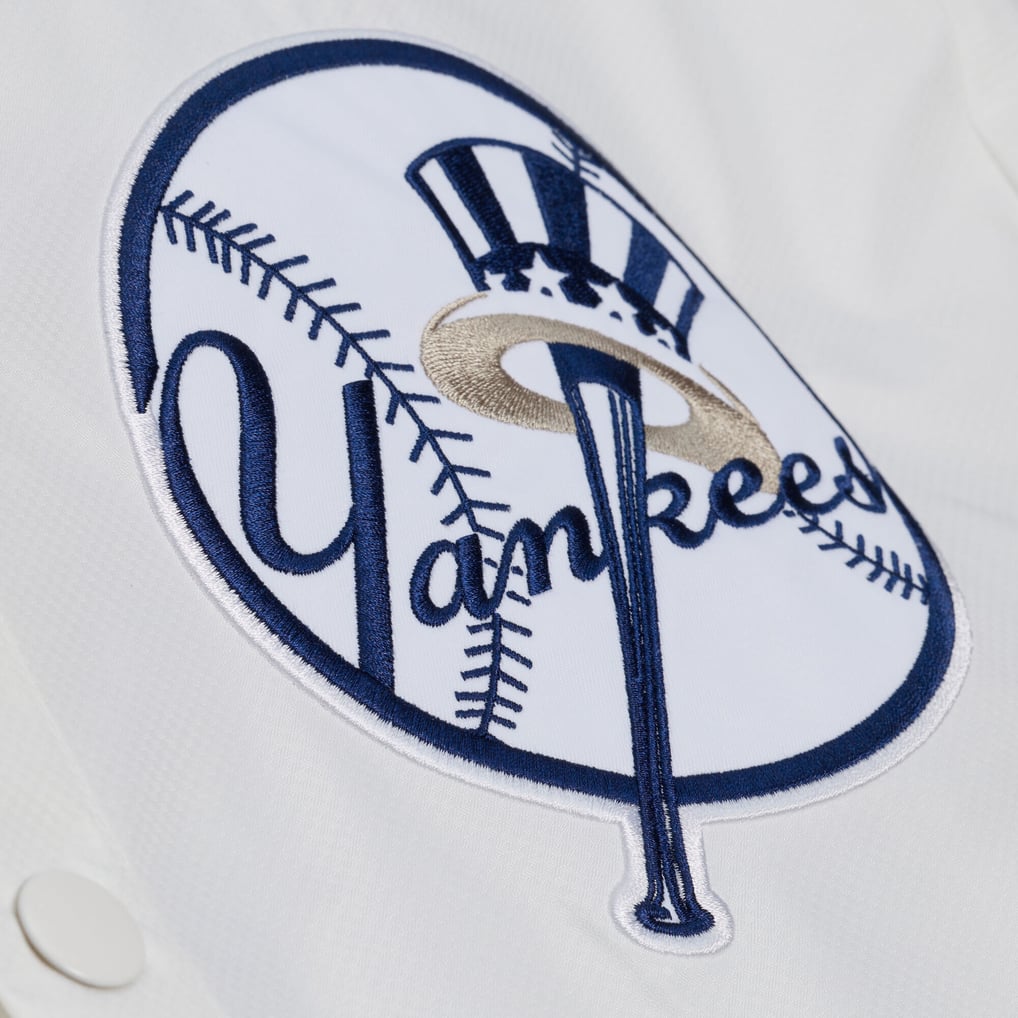 Men's New York Yankees Mitchell & Ness White Yacht Rock Coaches Full ...