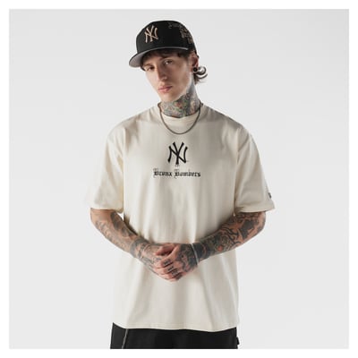  New York Yankees New Era Heritage Gothic Lettering T-Shirt - Cream