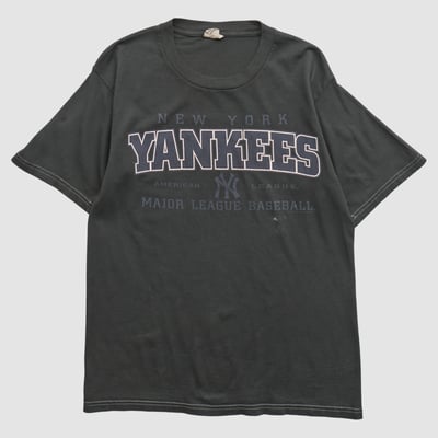 New York Yankees Lee Apparel 2000s T-shirt - Black - S by Fanatics Real Vintage