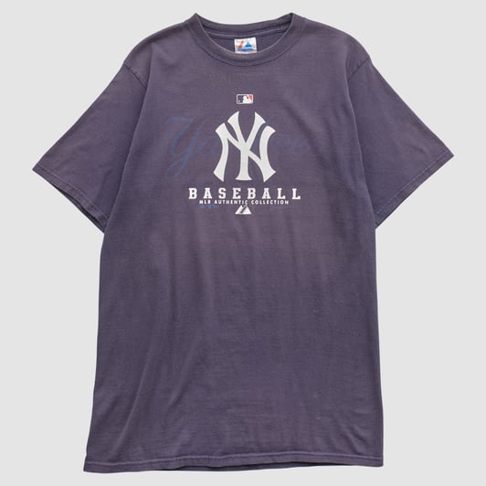 New York Yankees Majestic 2000s T-shirt - Navy - M by Fanatics Real Vintage