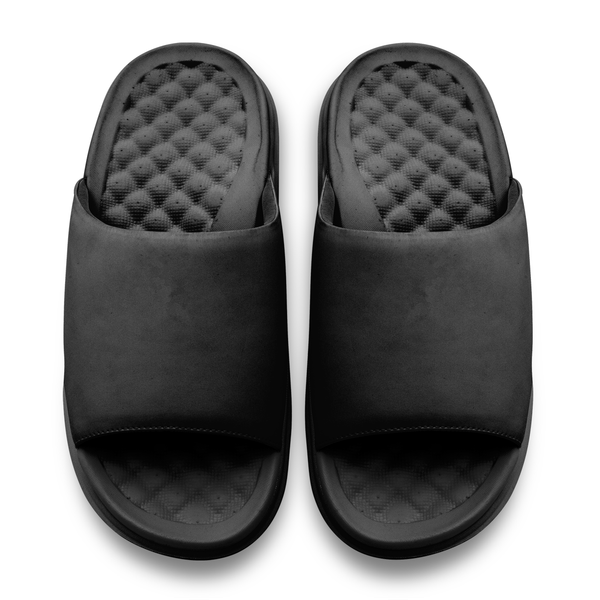 Islide NY Yankees Black Slide Sandals Unisex New York Yankees ISlide Black Alternate Motive Slide  main image 3