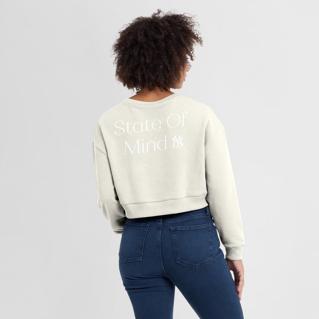 New York Yankees Fanatics Women's Studio Cropped Pullover Sweatshirt - Cream