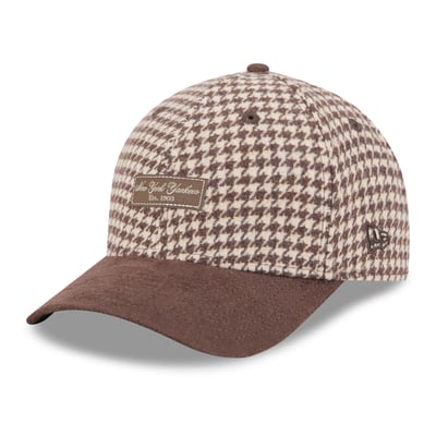 New York Yankees New Era Women's Faux Wool 9FORTY A-Frame M-Crown Adjustable Hat - Light Brown