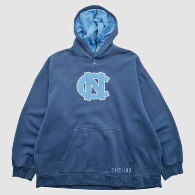 North Carolina Tar Heels Jordan Brand 2000s Hooded Pullover Sweatshirt - Blue - XL by Fanatics Real Vintage